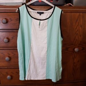 Jones New York Mint and White Sleeveless Blouse